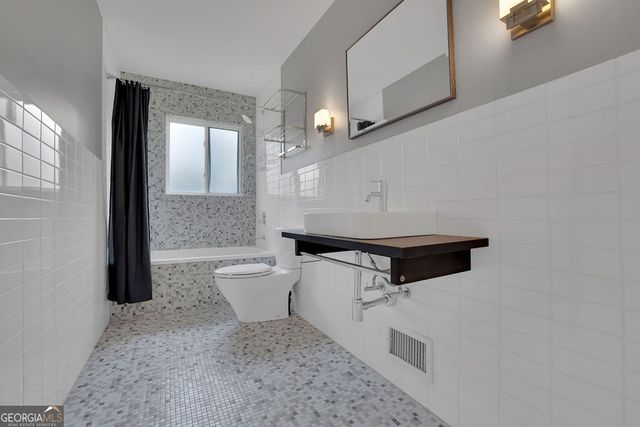 2213 Leafmore Drive, Decatur, GA 30033