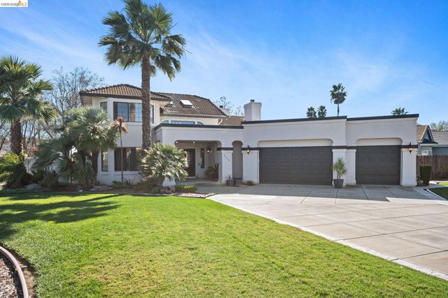 5770 Gateway Ct, Discovery Bay, CA 94505