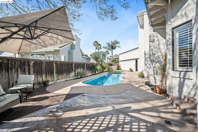 5770 Gateway Ct, Discovery Bay, CA 94505