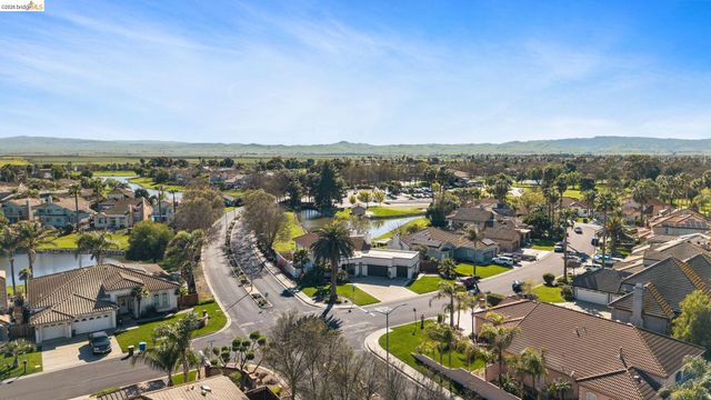 5770 Gateway Ct, Discovery Bay, CA 94505