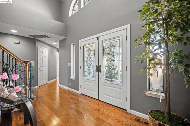 5770 Gateway Ct, Discovery Bay, CA 94505