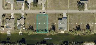 2050 NE 27TH TERRACE, Cape Coral, FL 33909
