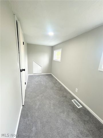 35888 Chestnut Ridge Road, North Ridgeville, OH 44039