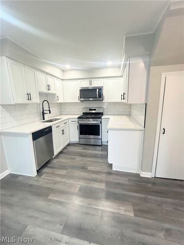 35888 Chestnut Ridge Road, North Ridgeville, OH 44039