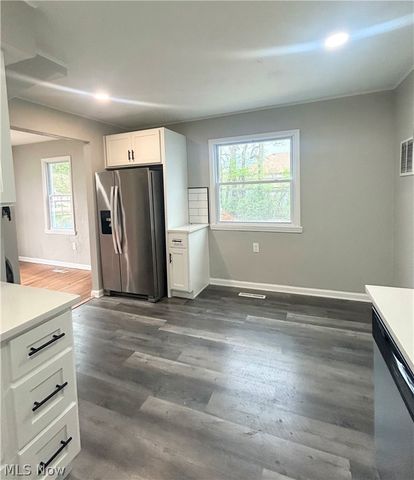 35888 Chestnut Ridge Road, North Ridgeville, OH 44039