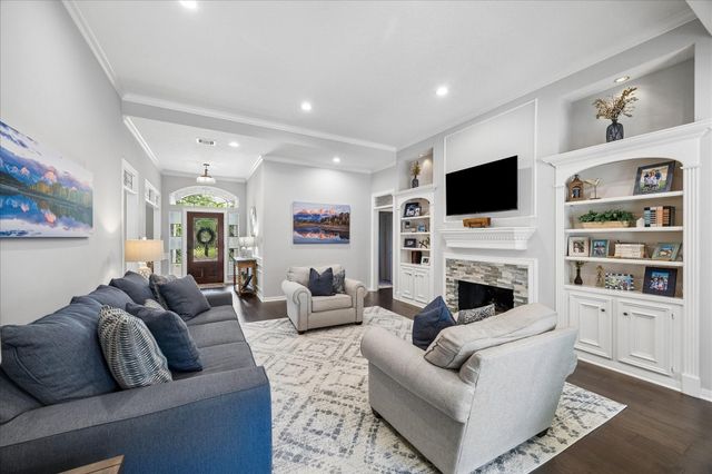 2810 Timber Country Way, Kingwood, TX 77345