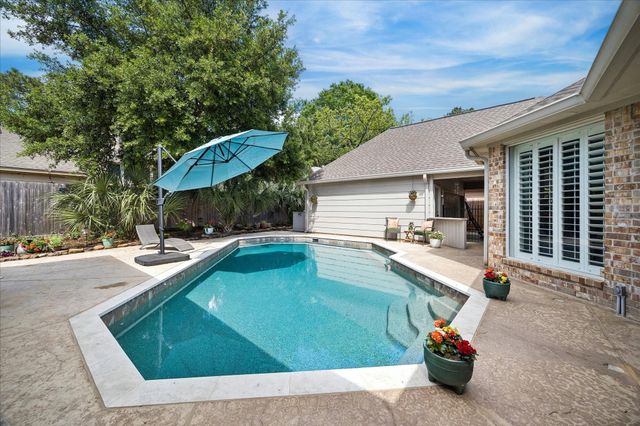 2810 Timber Country Way, Kingwood, TX 77345