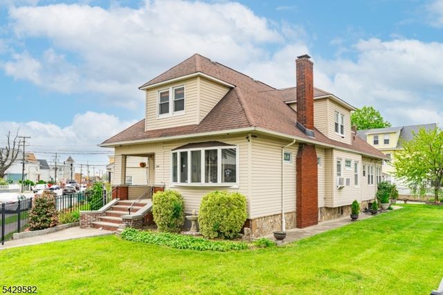 752 Market St, Paterson City, NJ 07513