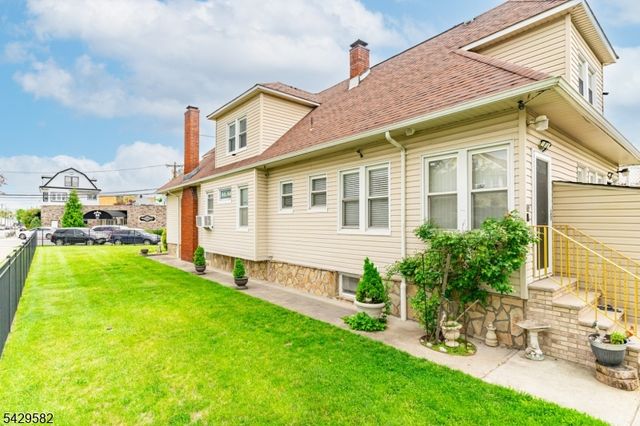 752 Market St, Paterson City, NJ 07513
