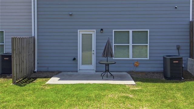 7548 Knoll Hollow Road, Lithonia, GA 30058