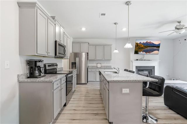 7548 Knoll Hollow Road, Lithonia, GA 30058