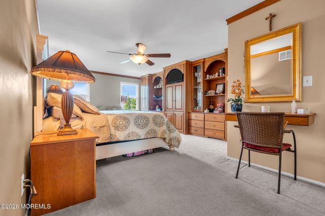 21 Ryan Road, Marlboro, NJ 07746