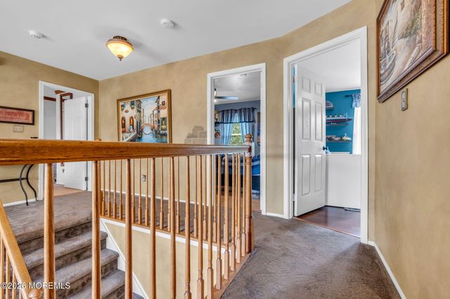 21 Ryan Road, Marlboro, NJ 07746