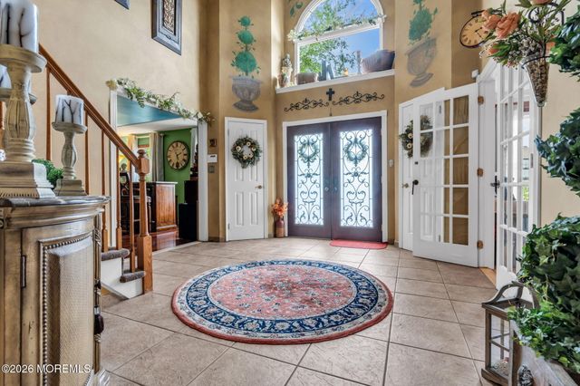 21 Ryan Road, Marlboro, NJ 07746