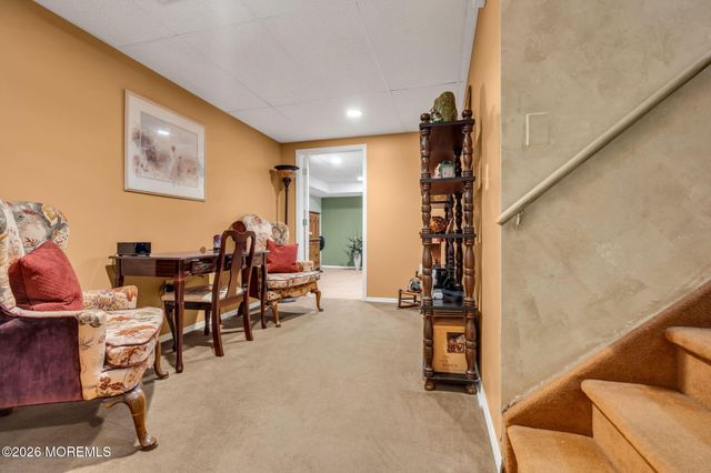 21 Ryan Road, Marlboro, NJ 07746