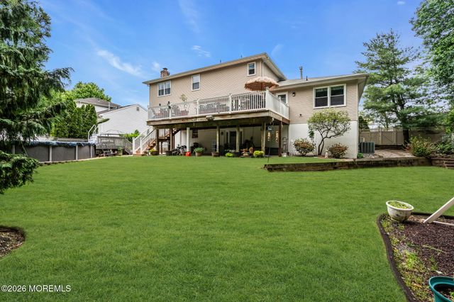 21 Ryan Road, Marlboro, NJ 07746