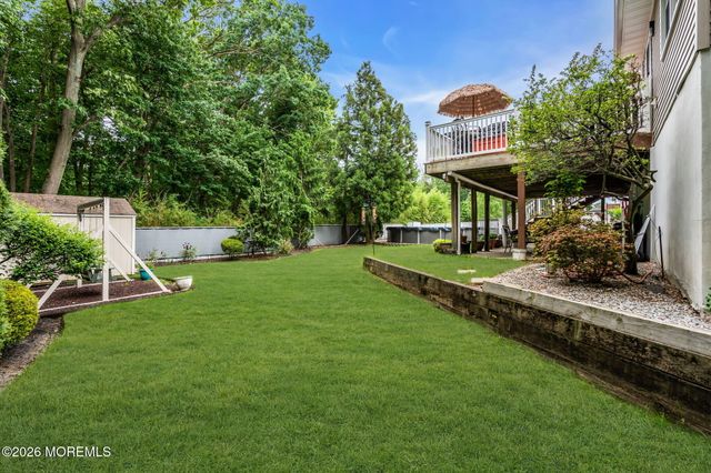 21 Ryan Road, Marlboro, NJ 07746