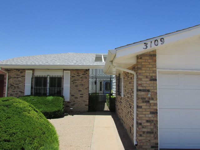 3109 DALLAS Street NE, Albuquerque, NM 87110