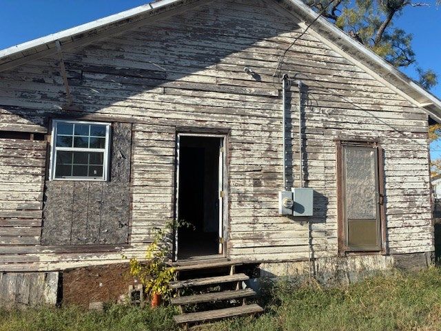 2002 N Oakes St, San Angelo, TX 76903