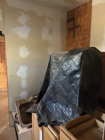 2002 N Oakes St, San Angelo, TX 76903