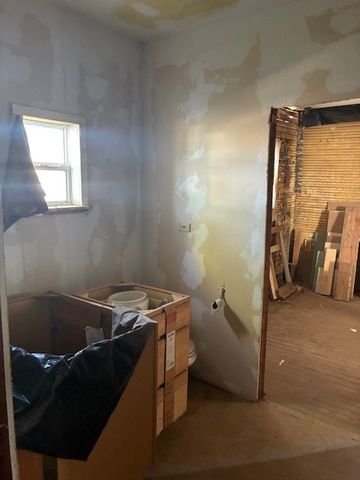 2002 N Oakes St, San Angelo, TX 76903