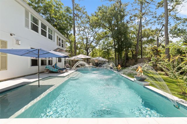 335 Voss Road, Houston, TX 77024