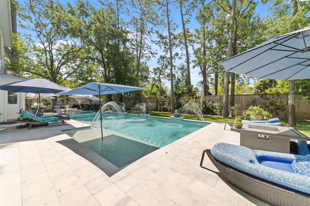 335 Voss Road, Houston, TX 77024