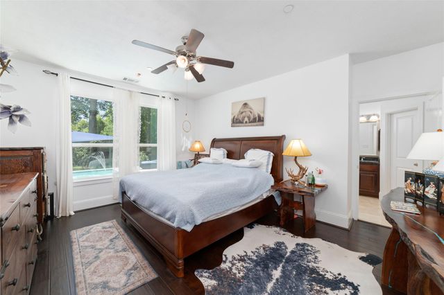 335 Voss Road, Houston, TX 77024