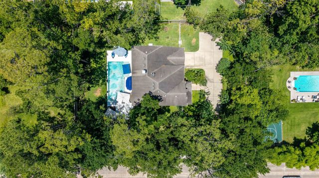 335 Voss Road, Houston, TX 77024