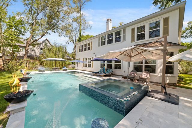 335 Voss Road, Houston, TX 77024