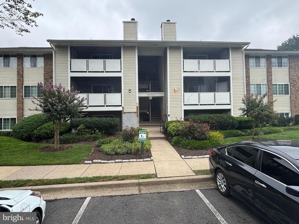 12201 PEACH CREST DR #901D, Germantown, MD 20874