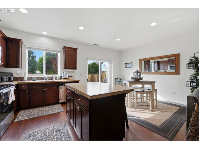 15156 Se SHALE Dr, Damascus, OR 97089