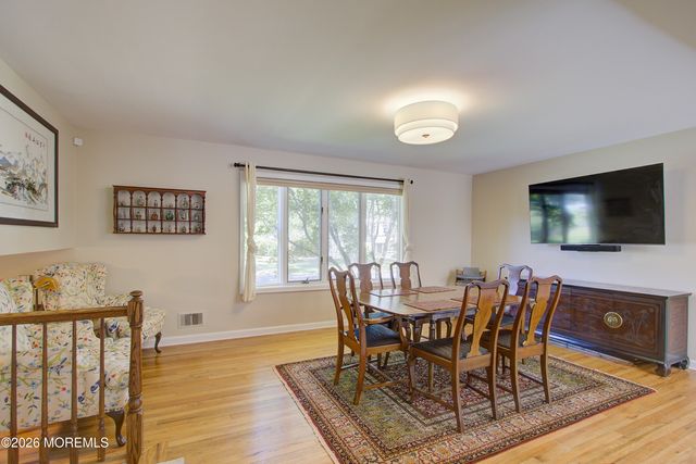 113 Apple Blossom Lane, Middletown, NJ 07748