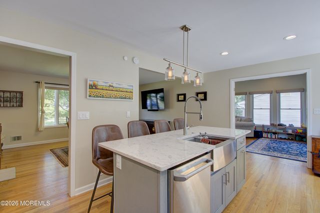 113 Apple Blossom Lane, Middletown, NJ 07748