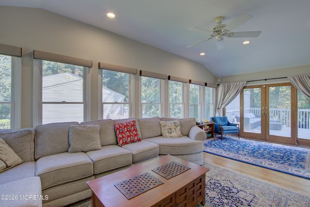 113 Apple Blossom Lane, Middletown, NJ 07748