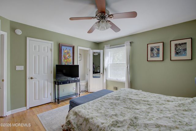 113 Apple Blossom Lane, Middletown, NJ 07748