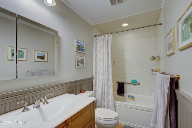 113 Apple Blossom Lane, Middletown, NJ 07748