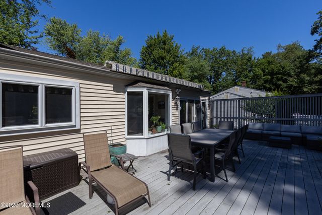 113 Apple Blossom Lane, Middletown, NJ 07748