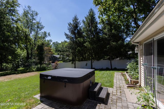 113 Apple Blossom Lane, Middletown, NJ 07748