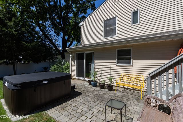 113 Apple Blossom Lane, Middletown, NJ 07748