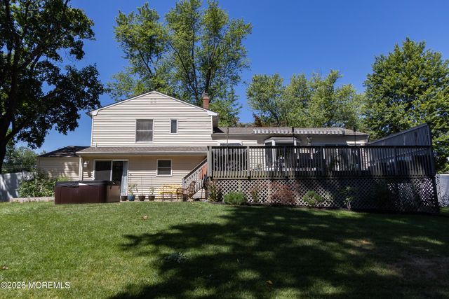 113 Apple Blossom Lane, Middletown, NJ 07748
