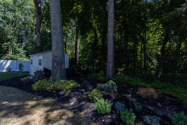 113 Apple Blossom Lane, Middletown, NJ 07748