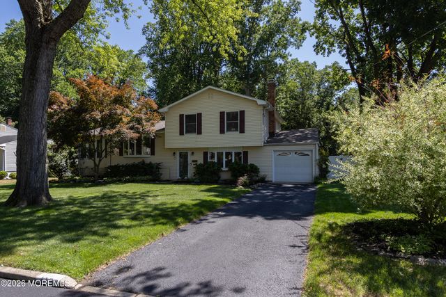 113 Apple Blossom Lane, Middletown, NJ 07748
