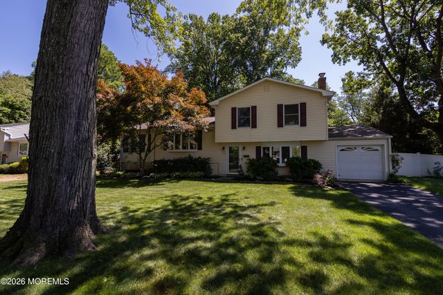 113 Apple Blossom Lane, Middletown, NJ 07748