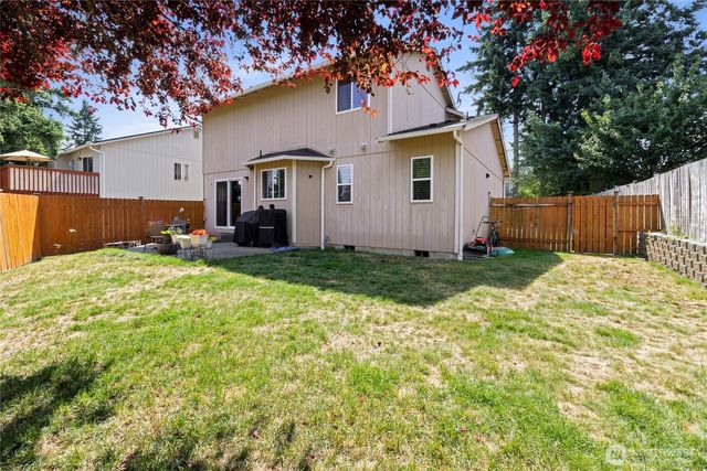 18705 83rd Avenue Ct E, Puyallup, WA 98375