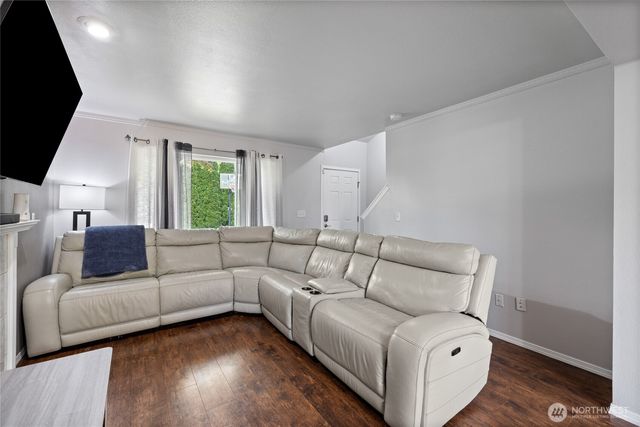 18705 83rd Avenue Ct E, Puyallup, WA 98375