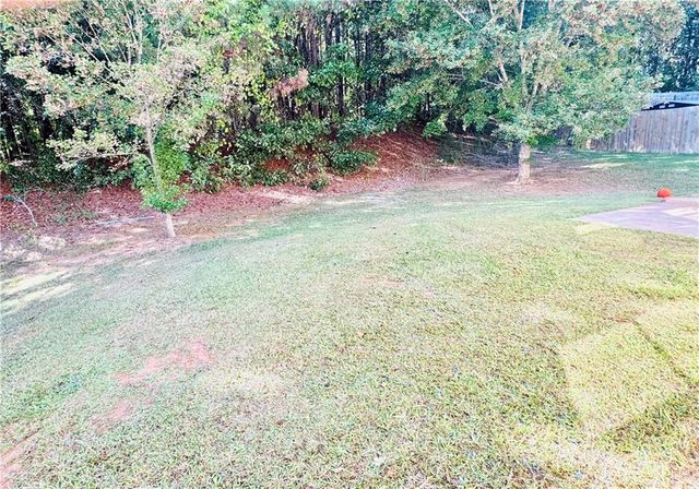 807 Freedom Walk, Locust Grove, GA 30248