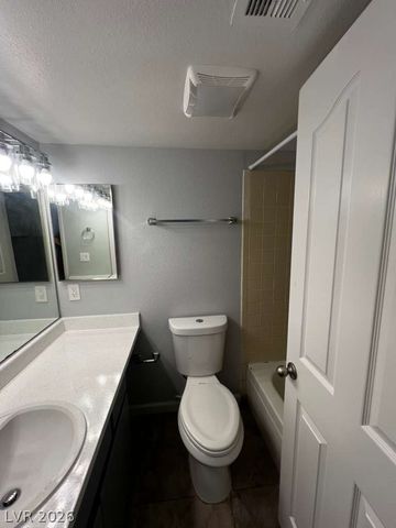 5662 East Lake Mead Boulevard A, Las Vegas, NV 89156