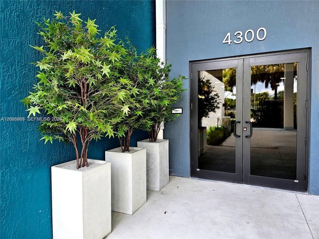 4400 Sunrise Boulevard S2-A, Plantation, FL 33317