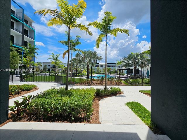 4400 Sunrise Boulevard S2-A, Plantation, FL 33317